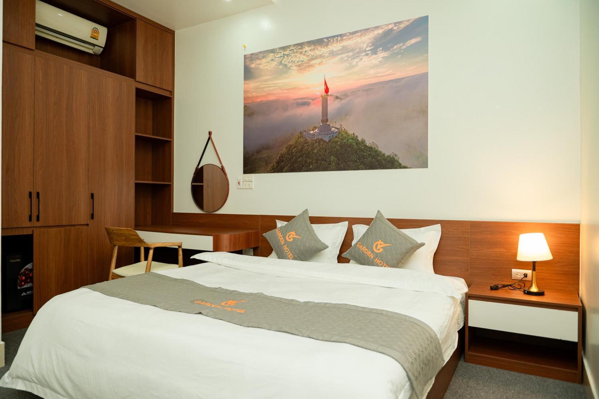 Garden Hotel II Ha Giang Esterno foto