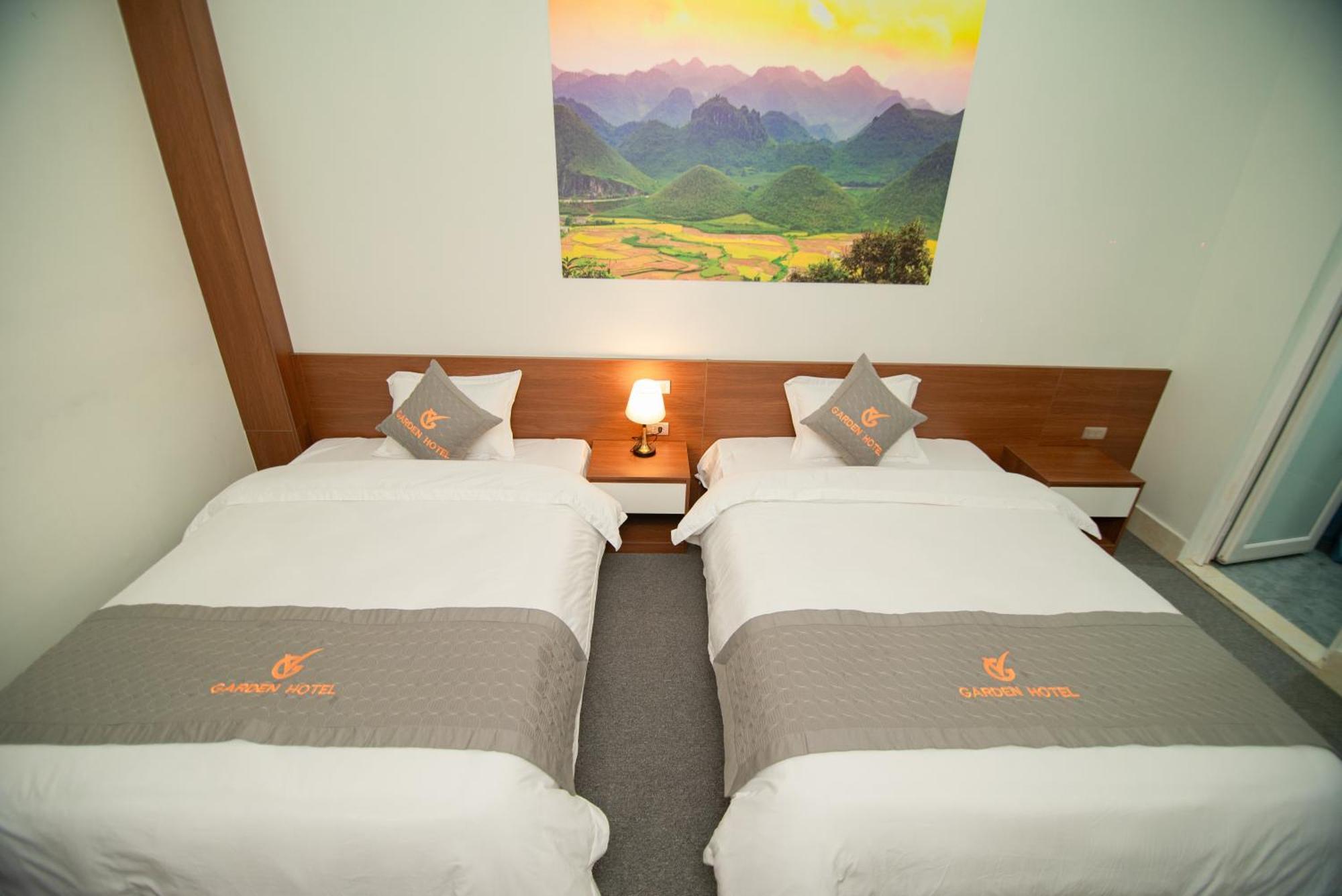 Garden Hotel II Ha Giang Esterno foto