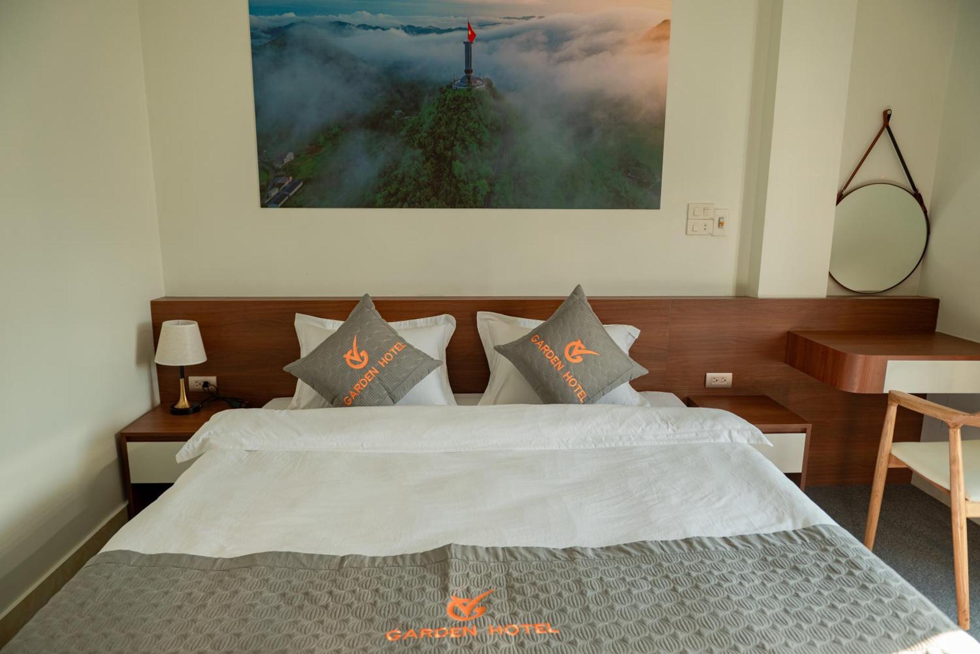 Garden Hotel II Ha Giang Esterno foto