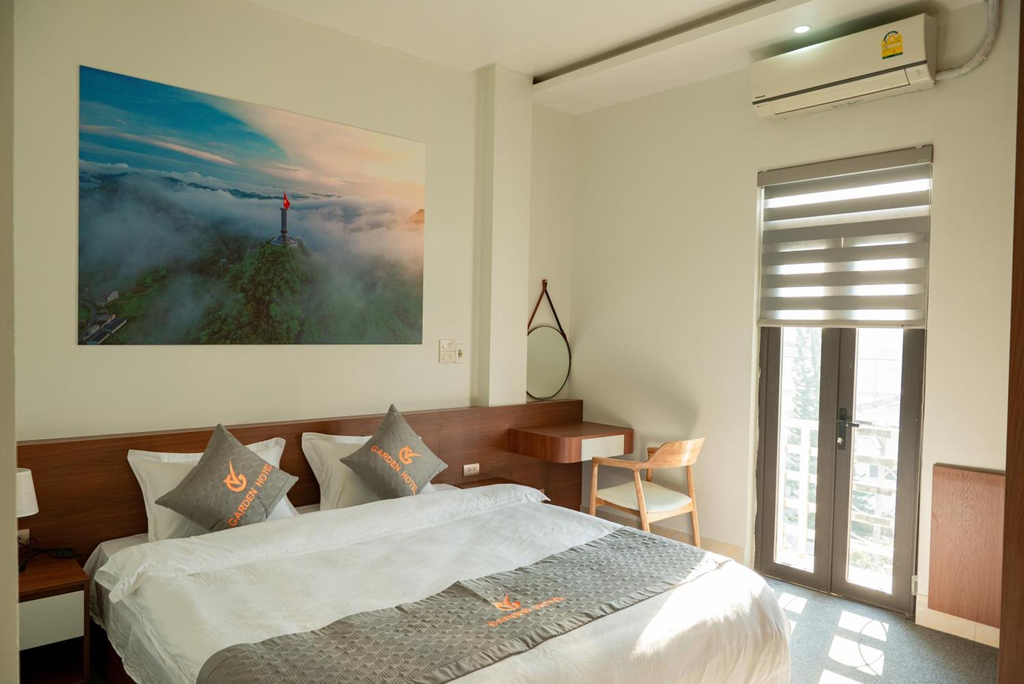 Garden Hotel II Ha Giang Esterno foto